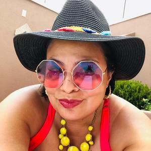 Meet your Posher, Deb